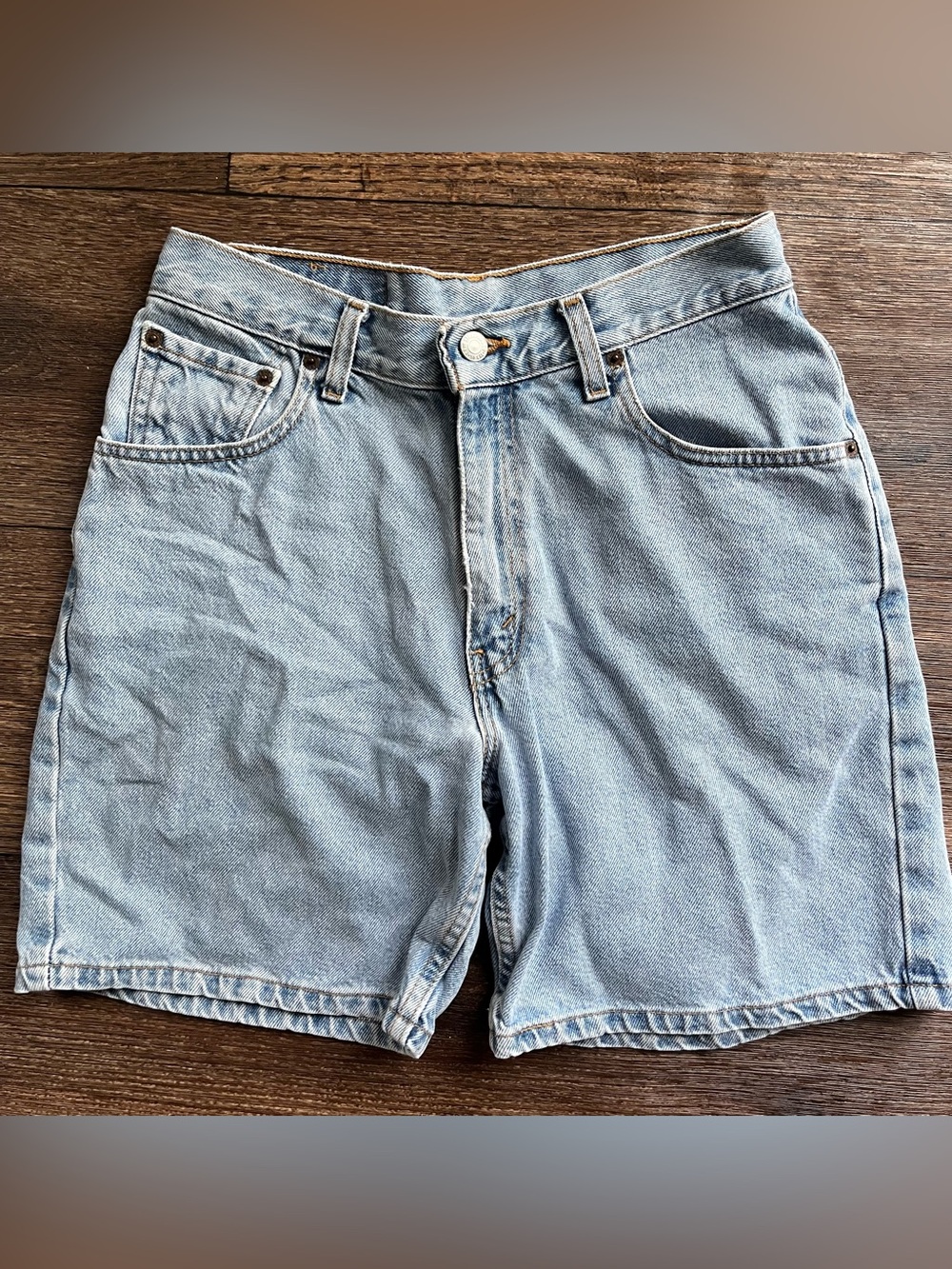 Vintage Levi’s 967 high waist light wash rigid denim Jean shorts jorts sz 9 28”